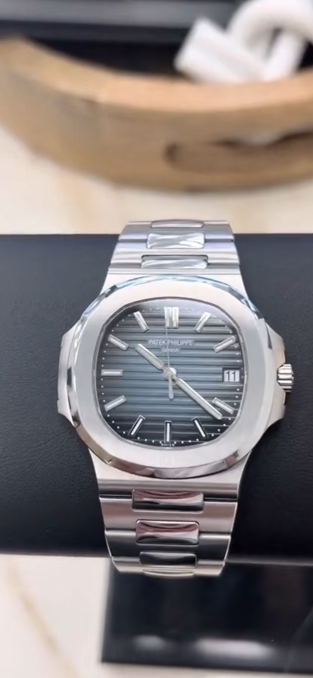 PATEK PHILIPPE GENEVE ARTIFACT STYLE